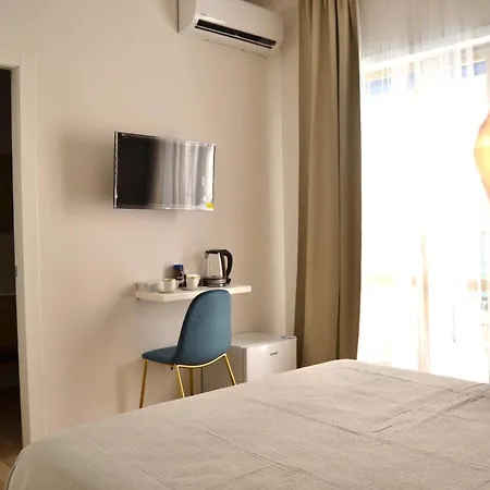 Crystal Guest house *
