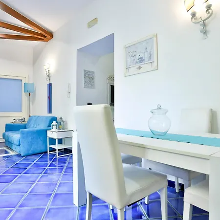 My House Carlo Iii Square Apartment *