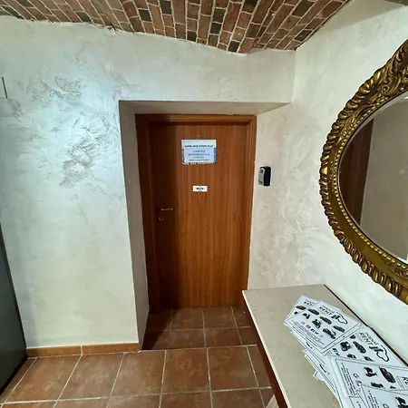 Super Flat Guest house *