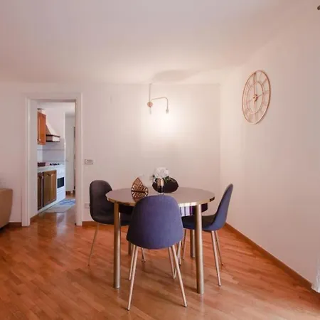 Scio' Apartment *