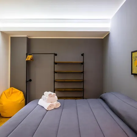 Fresh And Trendy Flat At Vomero Appartamento Napoli
