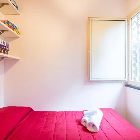 Fresh And Trendy Flat At Vomero