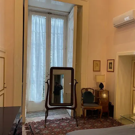 Exclusive Apt With Terrace In Aristocratic Xvi Century Palace In Historic Center