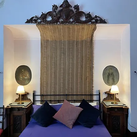 Exclusive Apt With Terrace In Aristocratic Xvi Century Palace In Historic Center