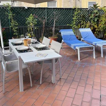 Exclusive Apt With Terrace In Aristocratic Xvi Century Palace In Historic Center * Naples