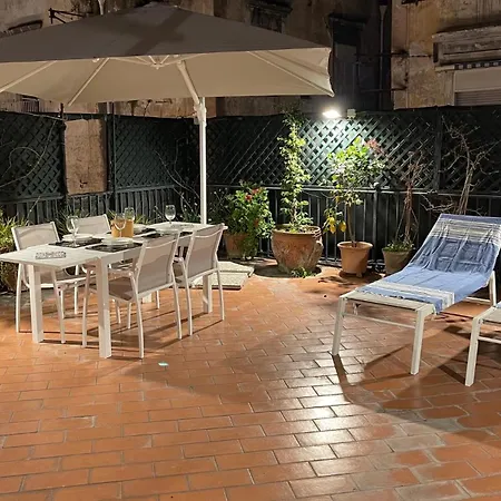 Exclusive Apt With Terrace In Aristocratic Xvi Century Palace In Historic Center * Naples