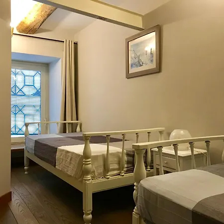 בית הארחה Palazzo Solimena נאפולי