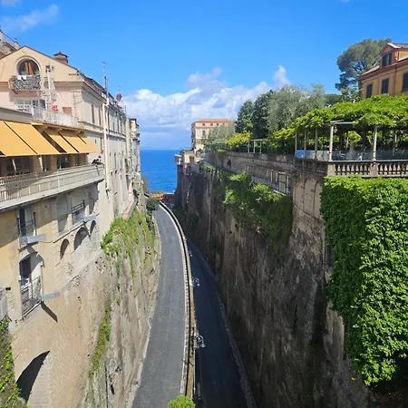 Casa Savoia Dream * Nápoles