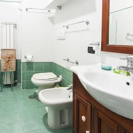 Regal Santa Chiara By Dimorra Appartement