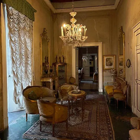 Apartment Exclusive Apt With Terrace In Aristocratic Xvi Century Palace In Historic Center *