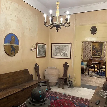 Exclusive Apt With Terrace In Aristocratic Xvi Century Palace In Historic Center *