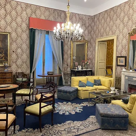 Apartment Exclusive Apt With Terrace In Aristocratic Xvi Century Palace In Historic Center Naples
