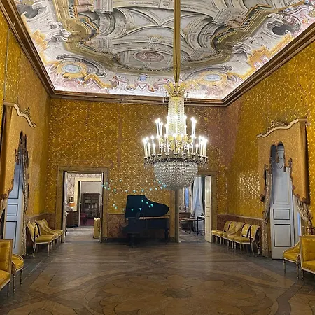 Exclusive Apt With Terrace In Aristocratic Xvi Century Palace In Historic Center Naples