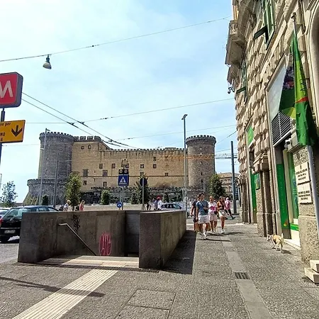 Famme Sta Cuiete 2 Guest house Naples