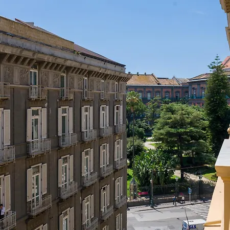 Pretaloger Verdi 18 Hotel apartamentowy Neapol
