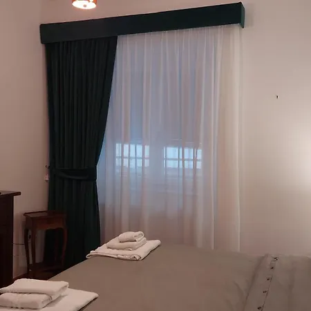 Appartament La Maison Petit * Nápoly