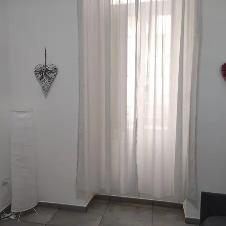 Apartment Na' Stanza In Piazza Naples