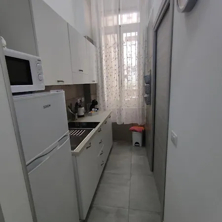 Apartment Na' Stanza In Piazza