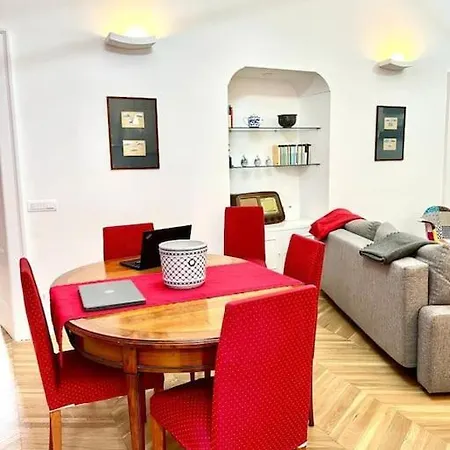 La Casa Lollo E Cri Al Vomero 那不勒斯