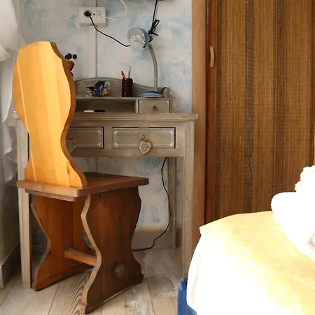 Famme Sta Cuiete 2 * Naples