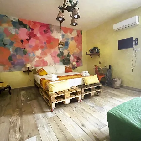 Famme Sta Cuiete 2 Guest house Naples