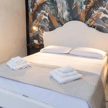 Paradise House Naples