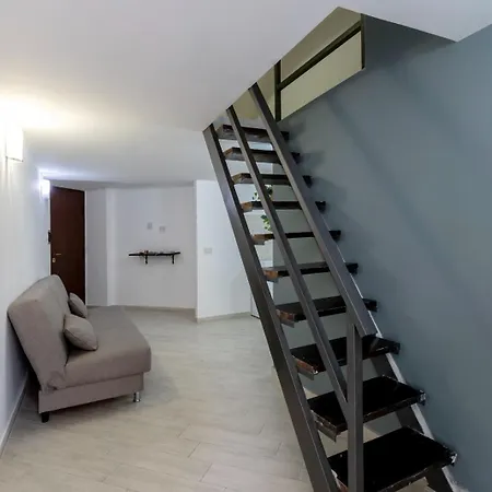 Apartment Hub Station *