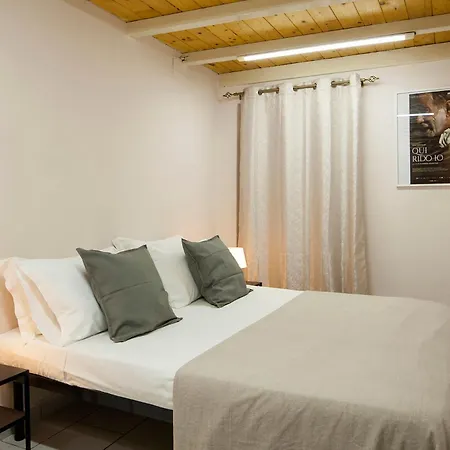 Cinema House At The Historical Center By Wonderful Italy * Naples