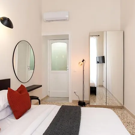 The Shelter 5 Apartment Naples