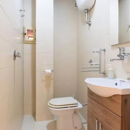 Apartment The Shelter 5