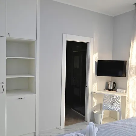 Bebsantaniellohouse1 * Naples