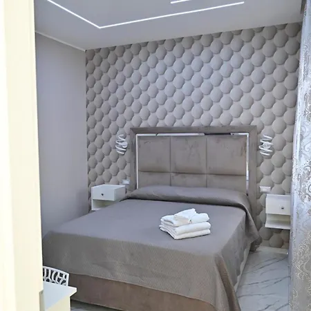 Bebsantaniellohouse1 Bed & Breakfast *