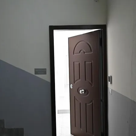 Bebsantaniellohouse1 * Naples