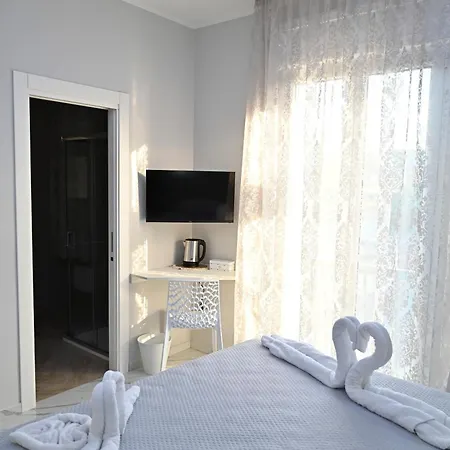 Bebsantaniellohouse1 *