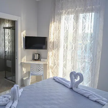 Bebsantaniellohouse1 *