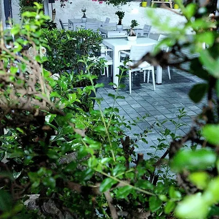 Il Borghetto House Brown Appartamento *