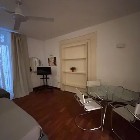 Anni Chiaia Naples