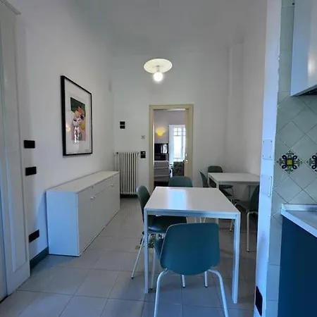 Casa vacanze Marechiaro Ibiscus *
