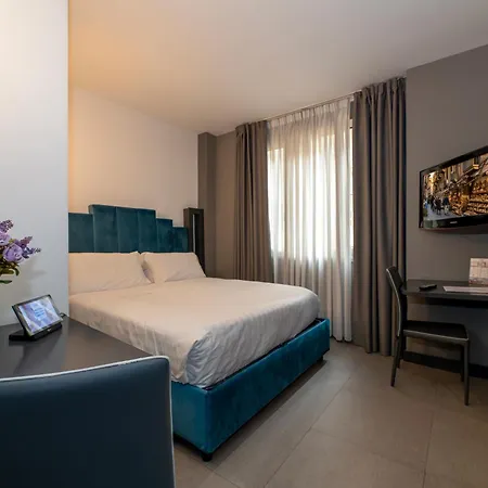 Hotel Golden Napoli