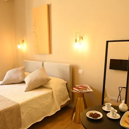 Ta-49 Bed E Breakfast * Nápoles