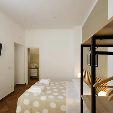 Frankie Sweet Bed & Breakfast *
