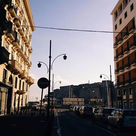 A Due Passi Da Tutto Naples