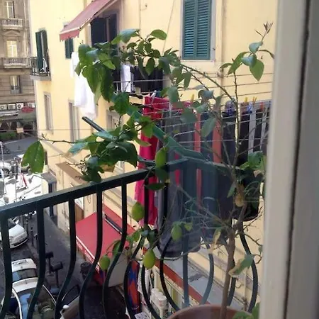 A Due Passi Da Tutto Apartment Naples