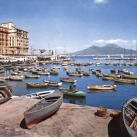 A Due Passi Da Tutto * Naples