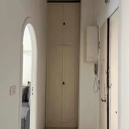 A Due Passi Da Tutto Apartment *