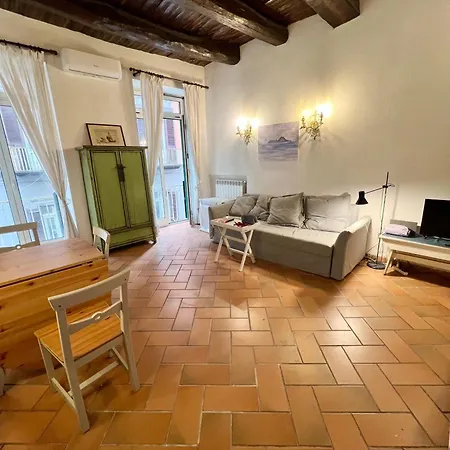 La Casa Di Licia A Due Passi Da Piazza Del Plebiscito Appartamento Napoli