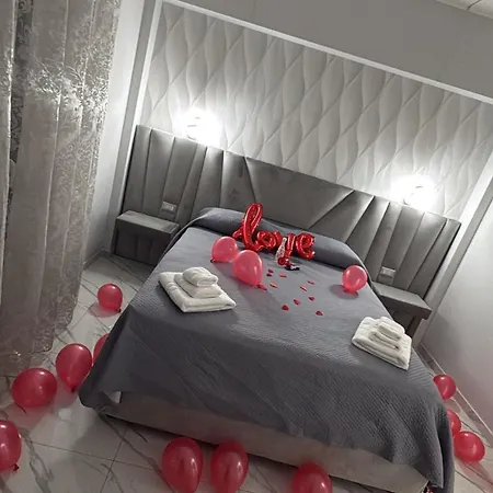 Bebsantaniellohouse1 * Naples