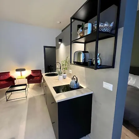 Apartment Concrete Museo Naples