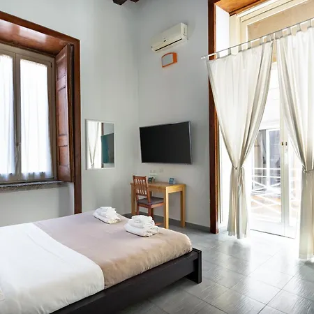 Napoli Napoli Rooms Gæstehus