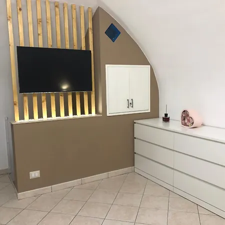 Apartment La Casa Di Ludovica Naples